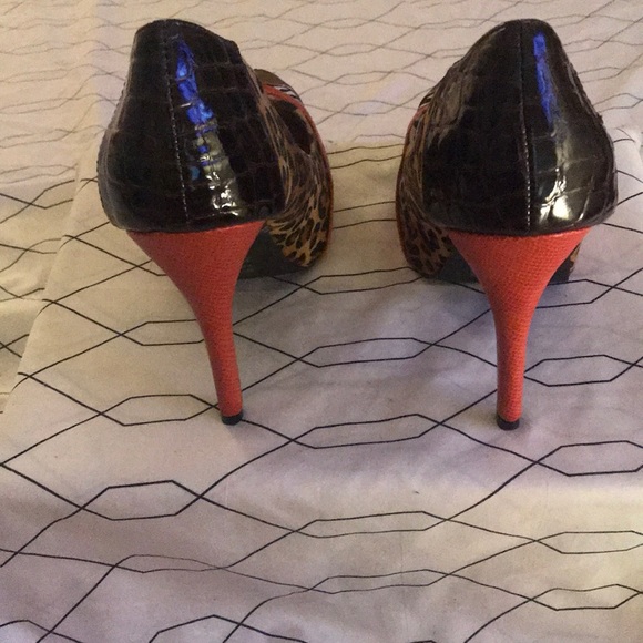 High heels - Picture 3 of 4